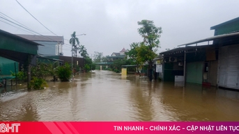 Hà Tĩnh còn 3.849 hộ đang ngập lụt