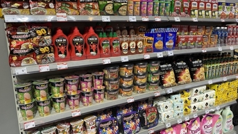 "Ông lớn" kinh doanh nước tương, mì gói ra sao?