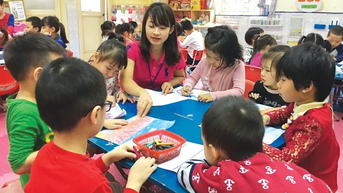 Giáo viên được hưởng hệ số lương đặc thù: Mức thu nhập có thể đạt 20- 30 triệu/tháng
