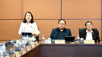 Đoàn đại biểu Quốc hội tỉnh góp ý dự án vào một số dự án luật