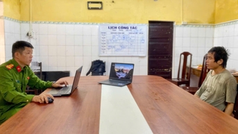 Bắt giữ đối tượng lợi dụng mưa lũ trộm laptop tại phường Thuận Hóa