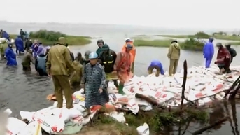 ភ្លៀង​ធ្លាក់​ខ្លាំង​បាក់​ទំនប់​អណ្តូង​ដែក​ថាច់​ខេ