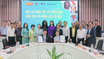 Hội nghị “Gặp gỡ Đông - Tây về khoa học, giáo dục và năng lực xã hội”