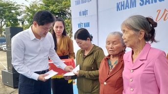 Chăm sóc sức khỏe đồng bào vùng sâu, vùng xa luôn là ưu tiên hàng đầu của ngành Y tế