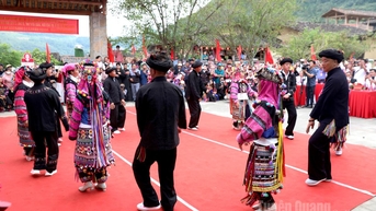 Dân ca Lô Lô - Thanh âm di sản giữa cao nguyên đá