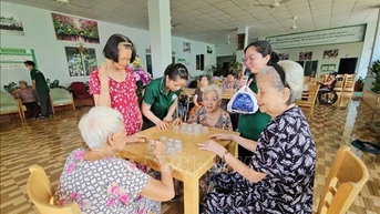 បញ្ហាប្រឈមនៃភាពចាស់នៃចំនួនប្រជាជន - អត្ថបទចុងក្រោយ៖ ការធ្វើពិពិធកម្មគំរូផ្ទះថែទាំ