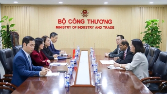 Thứ trưởng Phan Thị Thắng tiếp xã giao Đại sứ đặc mệnh toàn quyền Cộng hòa Singapore tại Việt Nam trước khi kết thúc nhiệm kỳ