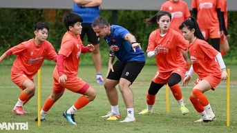 Chủ tịch VFF nói điều đặc biệt với đội tuyển nữ Việt Nam trước SEA Games