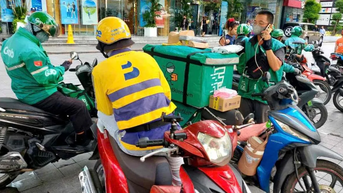 TPHCM đề xuất hoàn thiện hành lang pháp lý cho việc chuyển đổi xe xăng sang xe điện