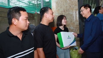 "ពេញដោយក្តីស្រលាញ់" របស់ Petrovietnam សម្រាប់ប្រជាជន Da Nang៖ សកម្មភាពដំបូង - ការចែករំលែកដ៏អស្ចារ្យ