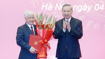 Đồng chí Đỗ Văn Chiến giữ chức Phó Bí thư Thường trực Đảng ủy Quốc hội