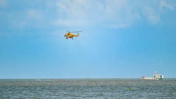 Thực hành bay huấn luyện trên vùng biển phường Rạch Giá