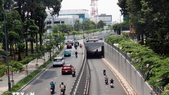 Nghiên cứu, đề xuất bổ sung quy định chuyển đổi động cơ điện cho xe xăng cũ