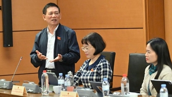 Phó Thủ tướng lý giải tình trạng bảo hiểm "đóng tiền dễ, rút ra thì khó"