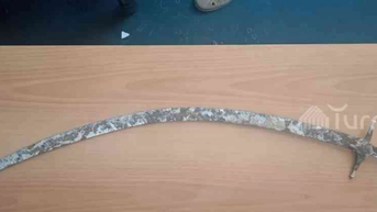 Thanh kiếm kỵ binh lưỡi cong thế kỷ 12 hé lộ bí ẩn chiến trận