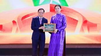 HDBank chung tay cùng Chính phủ hỗ trợ đồng bào vùng bão lũ