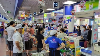 Co.opmart Quy Nhơn bảo đảm cung ứng hàng hóa đầy đủ để ứng phó với bão