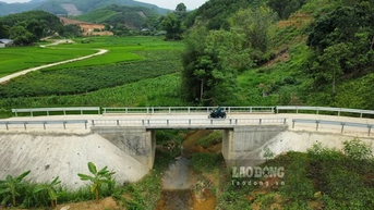 Đẩy mạnh phát triển hạ tầng góp phần giảm nghèo bền vững