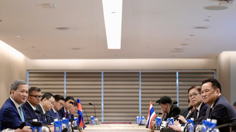 Thái Lan và Campuchia bắt đầu rút vũ khí hạng nặng