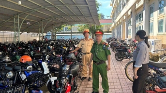 CSGT TP Hồ Chí Minh siết chặt quản lý bãi giữ xe khu vực trường học