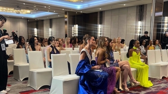 Căng thẳng tại Hoa hậu Hoàn vũ 2025: Nhiều thí sinh bức xúc bỏ về