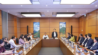 Chỉ rõ hạn chế, đại biểu Quốc hội góp ý thẳng thắn dự thảo Văn kiện Đại hội Đảng