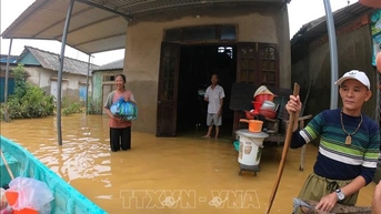 Huế còn trên 15.000 ngôi nhà bị ngập