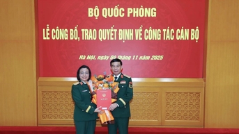 Nữ Phó giám đốc Bệnh viện Trung ương Quân đội 108 được thăng hàm Trung tướng
