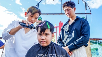 Tiệm tóc đổi nụ cười