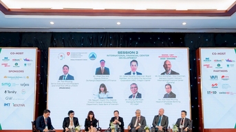 Định vị điểm đến tài chính tiên phong