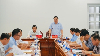 Chủ tịch UBND tỉnh Phạm Thành Ngại tiếp công dân định kỳ tháng 10/2025