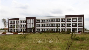 Lãng phí từ công trình trường học tiền tỉ xây xong rồi bỏ không