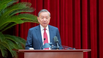 Nêu cao trách nhiệm trước Đảng, trước Nhân dân, phát huy trí tuệ tập thể, thẳng thắn, xây dựng, quyết đoán trong lựa chọn phương án tối ưu vì lợi ích quốc gia - dân tộc