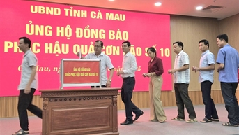 Tiếp tục vận động, ủng hộ đồng bào bị thiệt hại do bão, lũ lụt gây ra