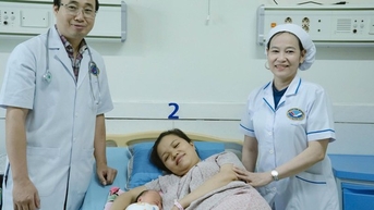 Ca sinh đặc biệt của người mẹ nhóm máu hiếm nhất Việt Nam