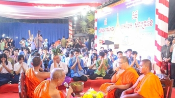 Trang nghiêm Lễ cúng Trăng của đồng bào Khmer Cần Thơ