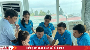 Những người “xóa mù luật” cho công nhân