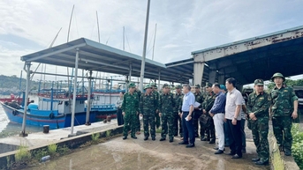 Quân khu 5 kiểm tra công tác sẵn sàng ứng phó bão tại Đồn Biên phòng An Hải