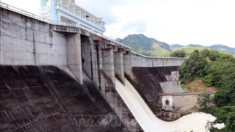 Quân đội ứng phó với bão số 13 (Kalmaegi) theo phương châm 'chủ động từ sớm, từ xa'