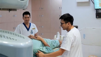 Vinmec điều trị thành công ung thư tiền liệt tuyến nhờ phác đồ xạ trị mới nhất thế giới