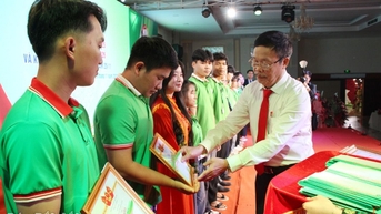 Trường Cao đẳng Công Thương Việt Nam khai giảng năm học 2025-2026