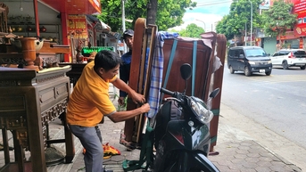 Mua đồ thờ, đến phố Trần Nhân Tông ở Hải Phòng