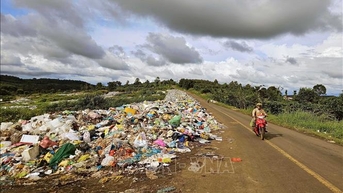 Vụ rác thải tràn ra Quốc lộ 14C (Lâm Đồng): Gần 2.500 tấn rác chưa được xử lý, chôn lấp