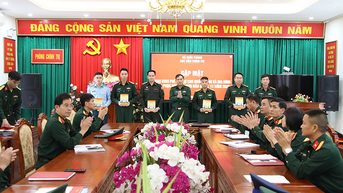 Học viện Chính trị hỗ trợ cán bộ, học viên, nhân viên bị ảnh hưởng nặng nề do bão lũ
