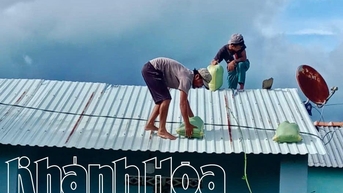 Người dân xã Bắc Khánh Vĩnh chằng chống nhà cửa chủ động phòng, chống bão