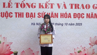 Tình yêu sách của "Đại sứ văn hóa đọc"