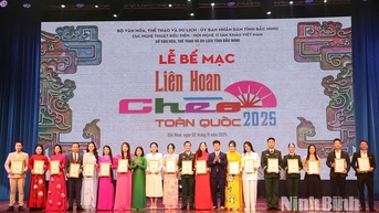 Nhà hát Nghệ thuật truyền thống tỉnh Ninh Bình đạt 05 Huy chương Vàng, 11 Huy chương Bạc tại Liên hoan Chèo toàn quốc năm 2025