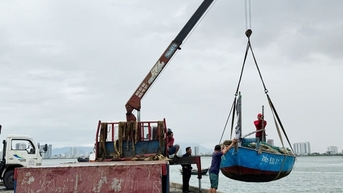 Đà Nẵng cho học sinh nghỉ học để phòng tránh bão Kalmaegi an toàn