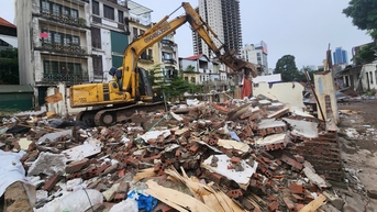 Hà Nội giải phóng mặt bằng, tăng tốc làm con đường 'đắt nhất hành tinh'