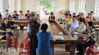 Phường Thành Nhất: Thành lập chi hội nghề nghiệp chăn nuôi gà thả vườn